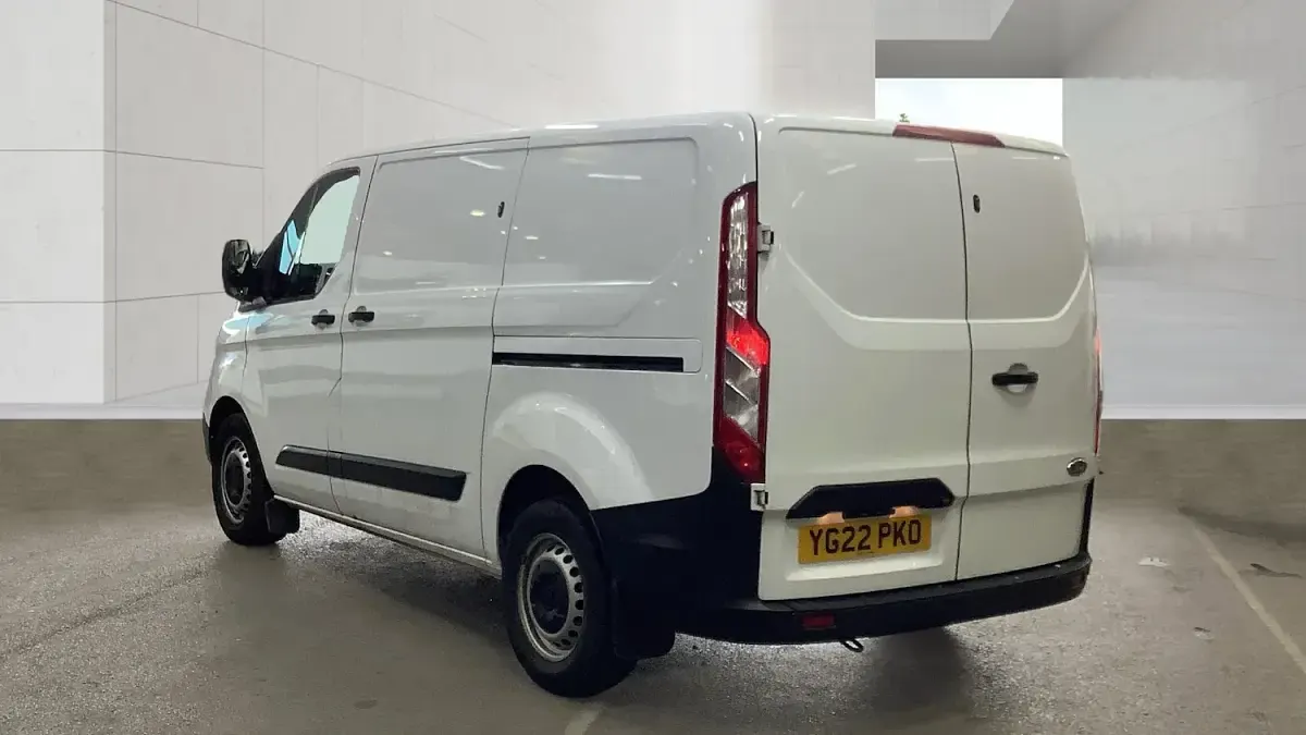 Used Ford Transit Custom 105 HP (77 kW) 2022 White Van
