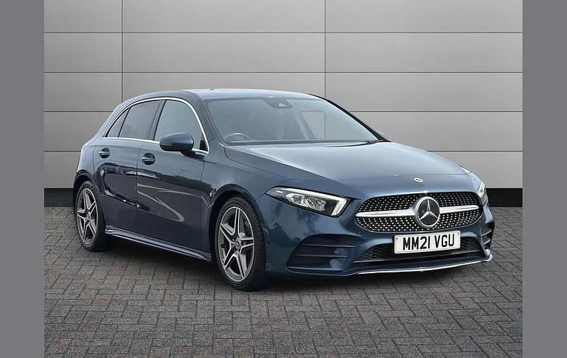 Used Mercedes A180 Executive 136 HP (100 kW) 2021 Blue Hatchback