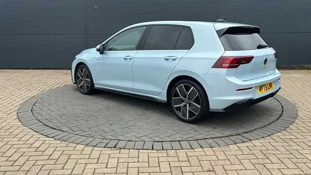 Used VW Golf VIII 150 HP (110 kW) 2025