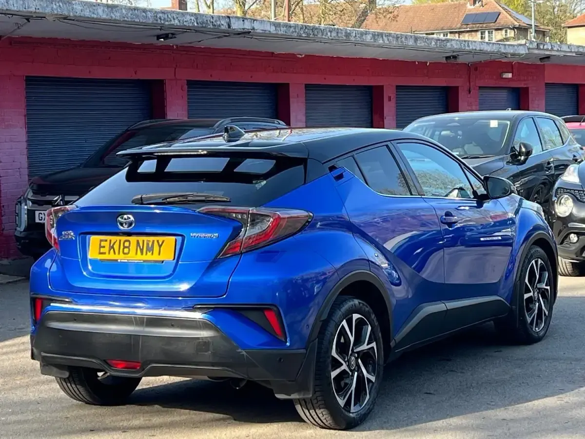 Second-hand Toyota C-HR 2018 Albastru SUV