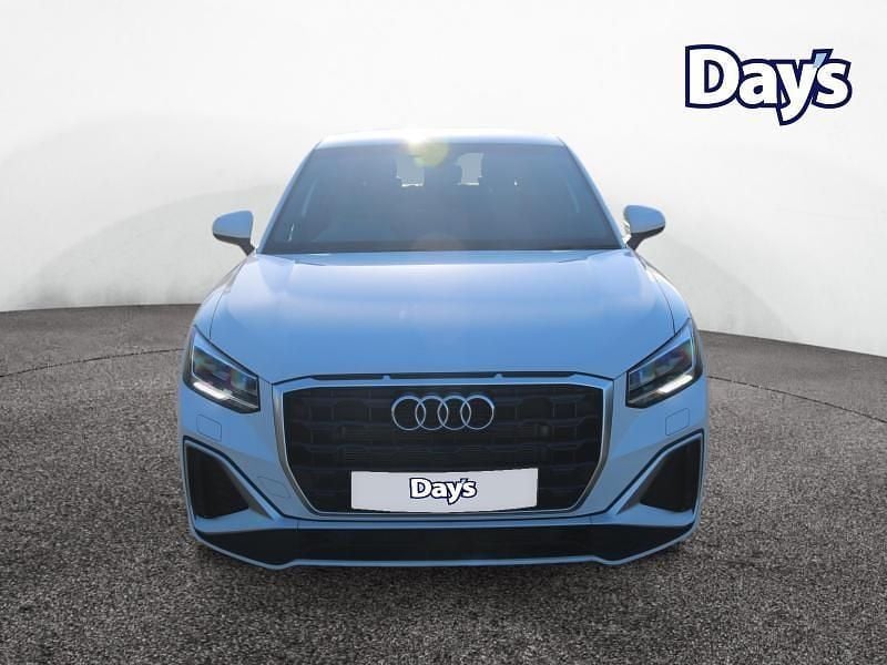 Used Audi Q2 S-Line 150 HP (110 kW) 2024 White SUV