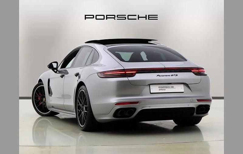 Used Porsche Panamera 453 HP (333 kW) 2019 Silver Hatchback