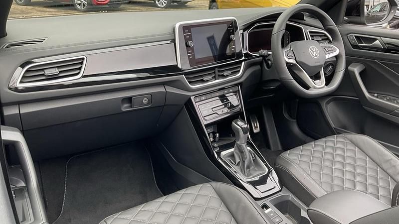 Używany VW T-Roc R-line 150 KM (110 kW) 2025 Czarny SUV