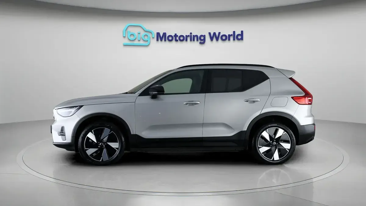 Used Volvo XC40 Plus 300 kW (408 HP) 2024 Silver SUV