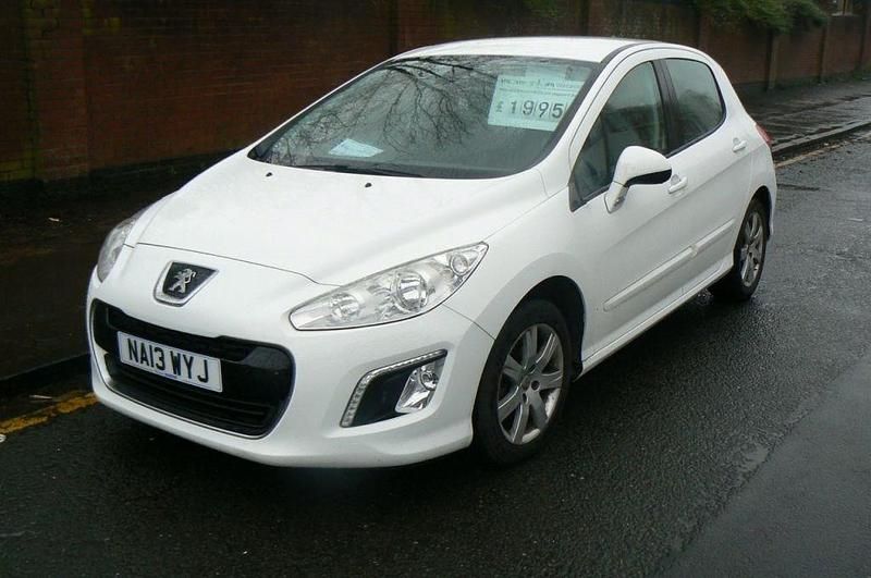 White Used 2013 Peugeot 308 Active Hatchback | £1,995 (Super price) - Image 1/4