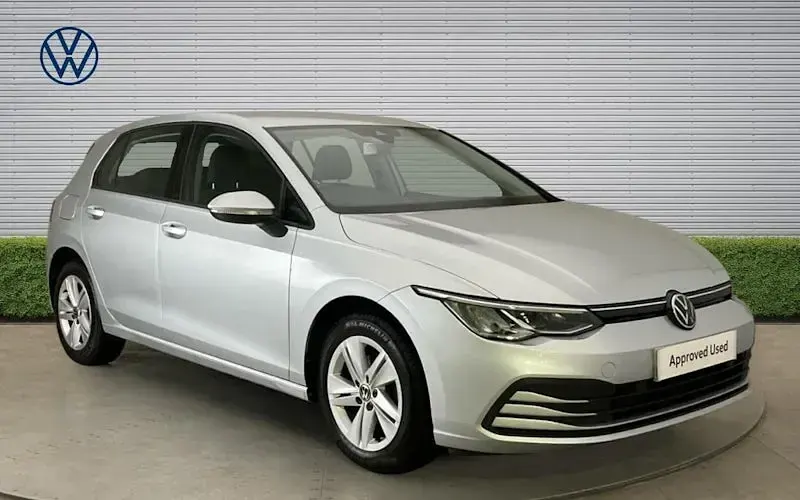 Used VW Golf VIII Life 150 HP (110 kW) 2024 Hatchback