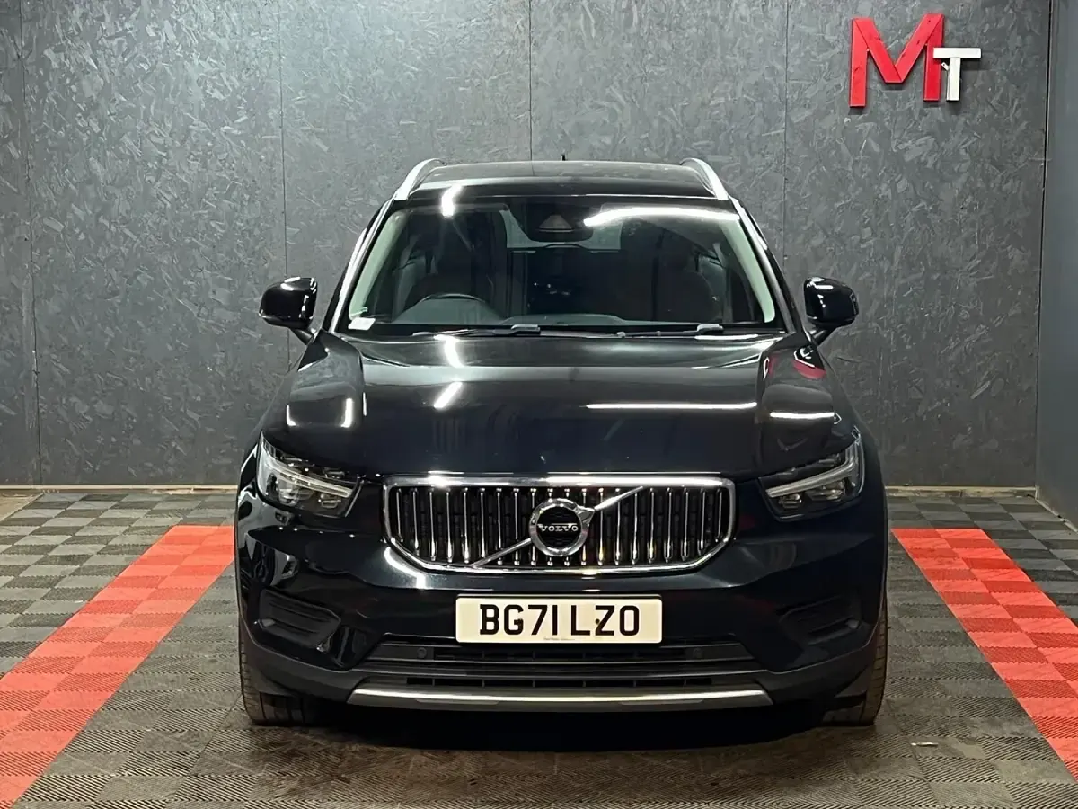 Used Volvo XC40 Inscription 2021 Black SUV
