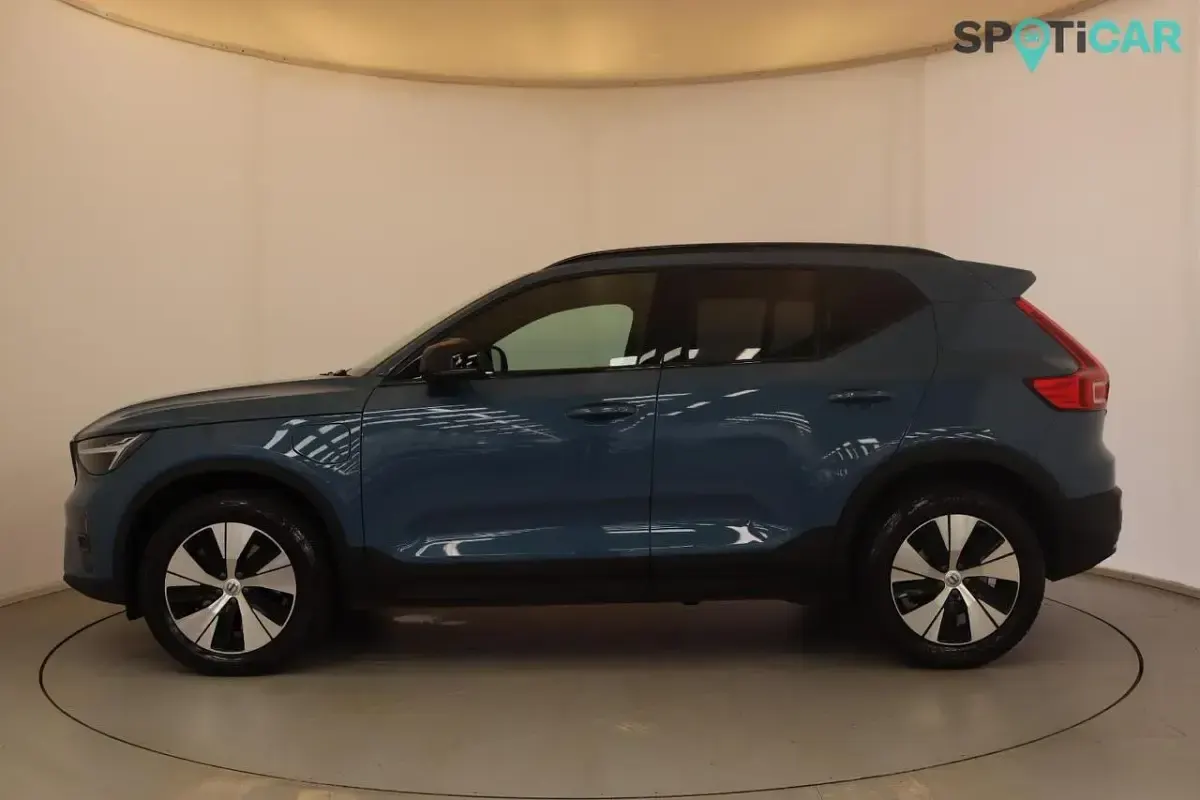 Used Volvo XC40 Plus 208 HP (152 kW) 2023 Blue SUV