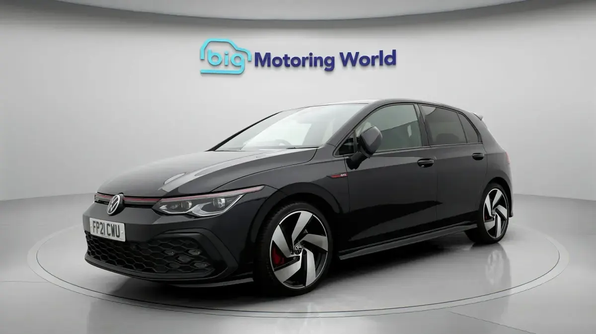 Usado VW Golf VII GTI 2021 Negro Utilitario