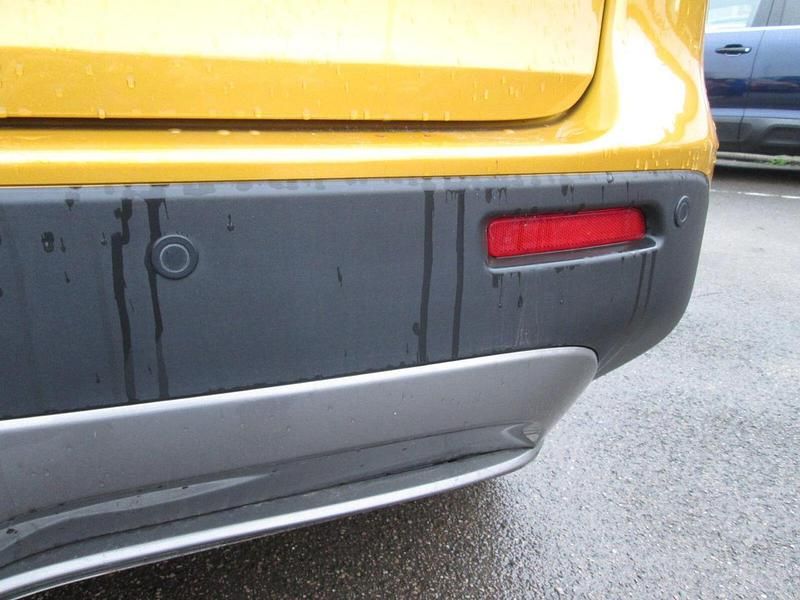 Used Suzuki Vitara SZ5 127 HP (93 kW) 2022 Yellow SUV