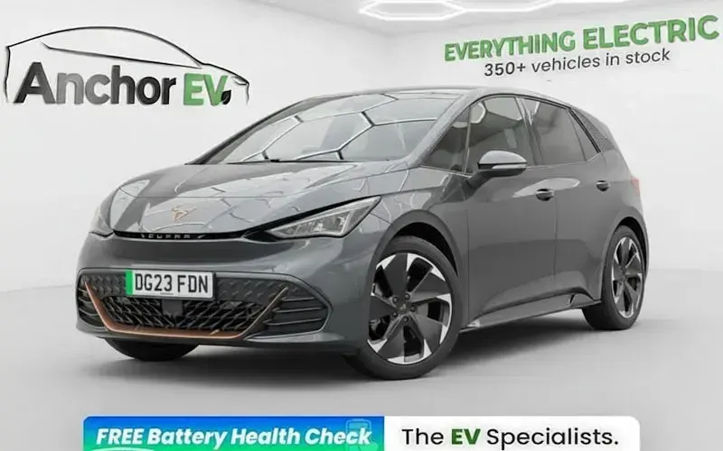 Begagnad Cupra Born e-Boost 169 kW (230 HK) 2024 Halvkombi