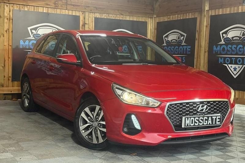 Red Used 2018 Hyundai i30 SE Hatchback | £7,795 (Fair price) - Image 1/1