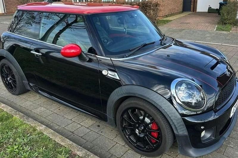 Used Mini John Cooper Works Hatch 211 HP (155 kW) 2011 Black Hatchback