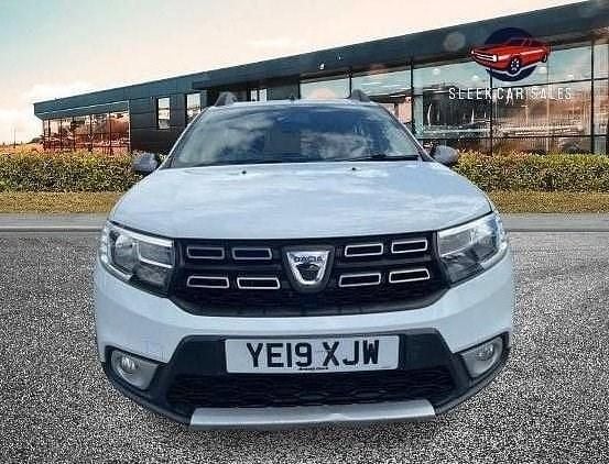 White Used 2019 Dacia Sandero Essentiel Hatchback | £5,999 (Fair price) - Image 1/3