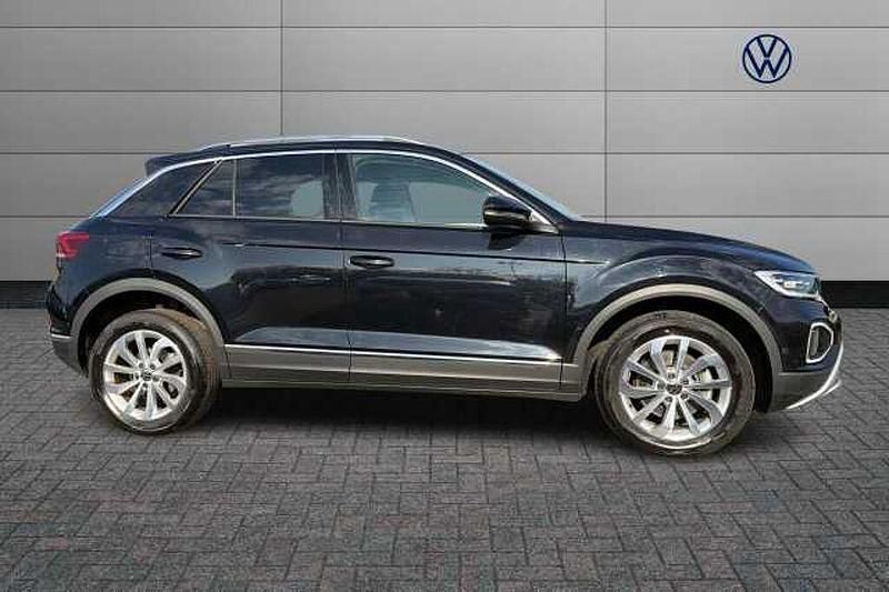 Used VW T-Roc Style 150 HP (110 kW) 2025 Black SUV