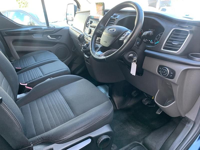Used Ford Transit Custom Limited 130 HP (95 kW) 2020 Blue Van