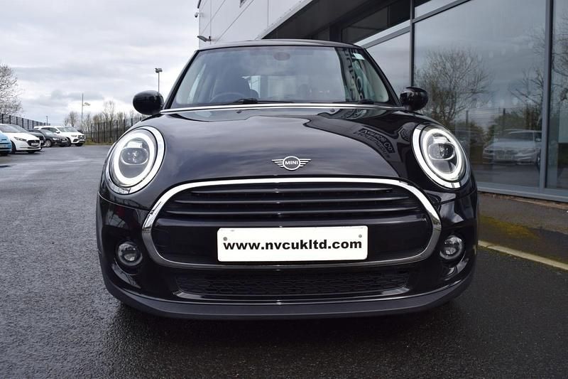 Used Mini Cooper Classic 2019 Black Hatchback
