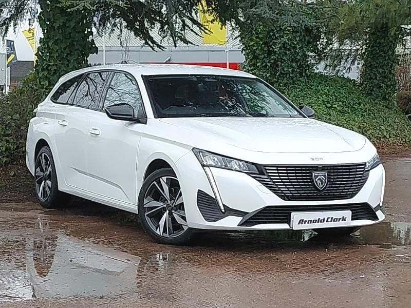 Used Peugeot 308 Allure 131 HP (96 kW) 2023 White Estate