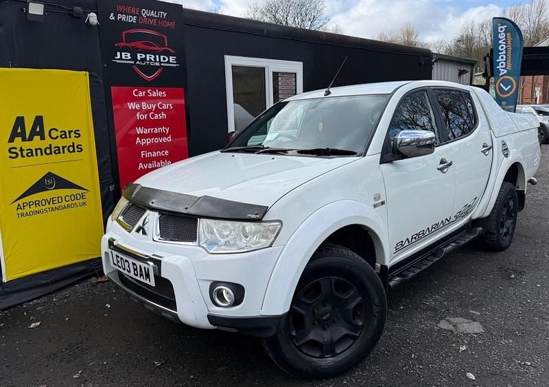 Used Mitsubishi L200 176 HP (129 kW) 2011 White Pickup