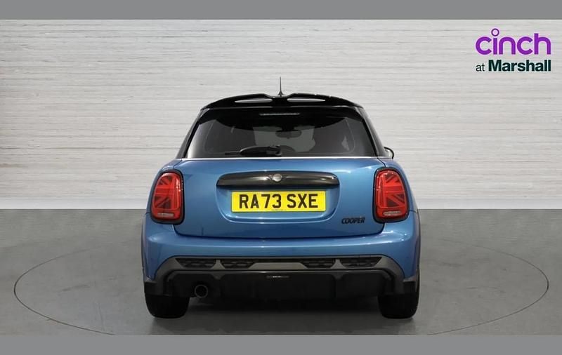 Usado Mini Cooper Sport 134 CV (98 kW) 2024 Azul Utilitario