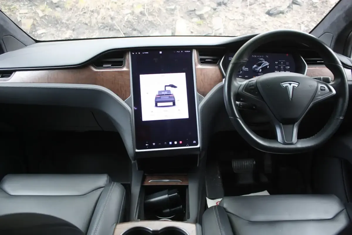 Używany Tesla Model X 102 kW (139 KM) 2019 Szary SUV