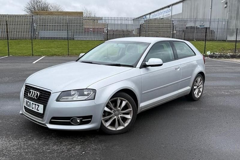 Used Audi A3 Sport 125 HP (91 kW) 2011 Silver Hatchback