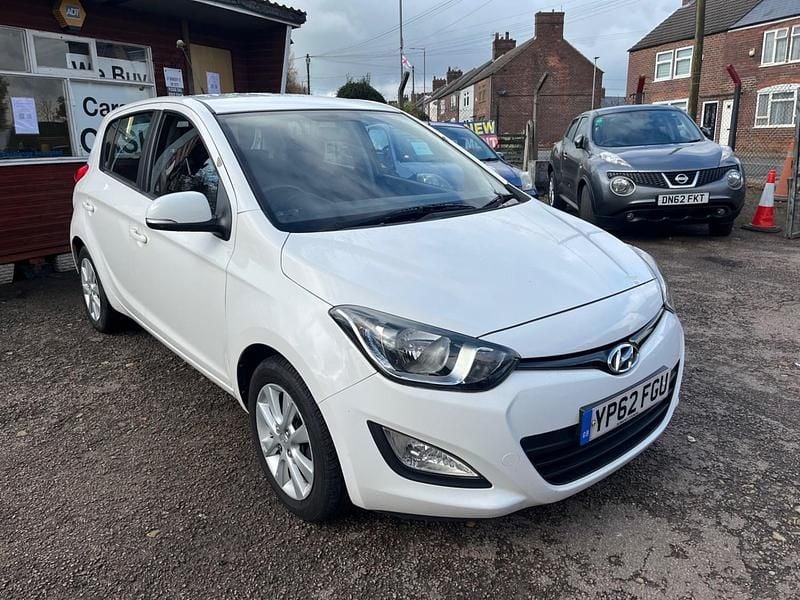 Used Hyundai i20 Active 2012 White Hatchback