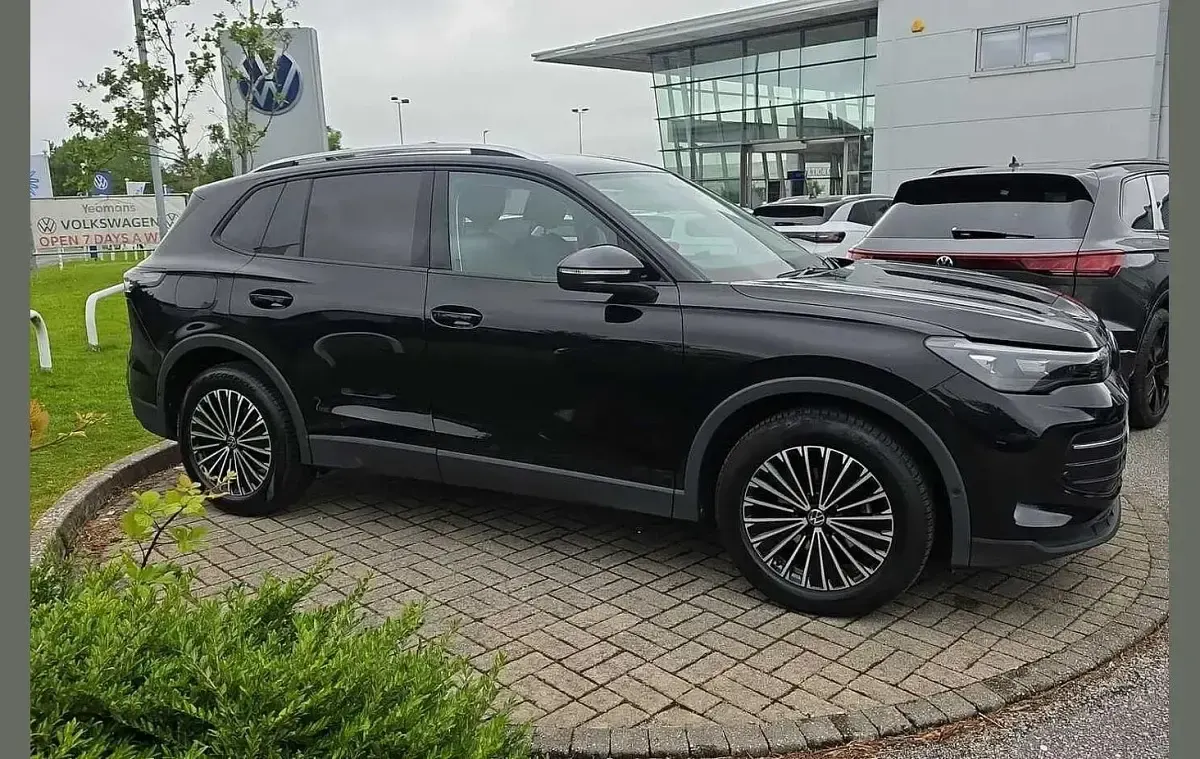 Used VW Tiguan Match 147 HP (108 kW) 2024 Black SUV