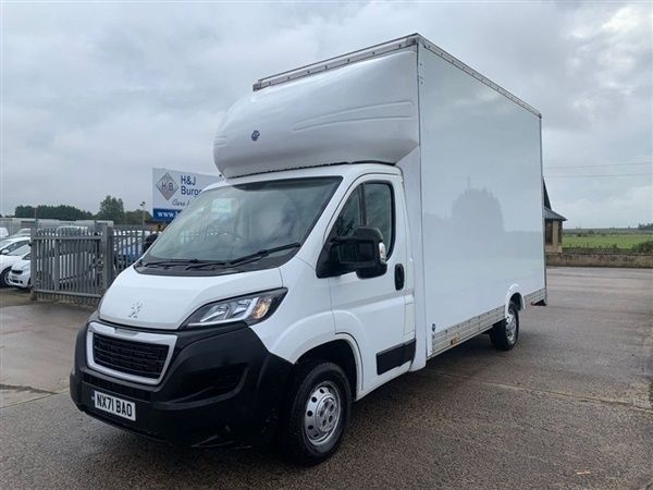 White Used 2021 Peugeot Boxer Business-Line Van | £19,194 (Fair price) - Image 1/1