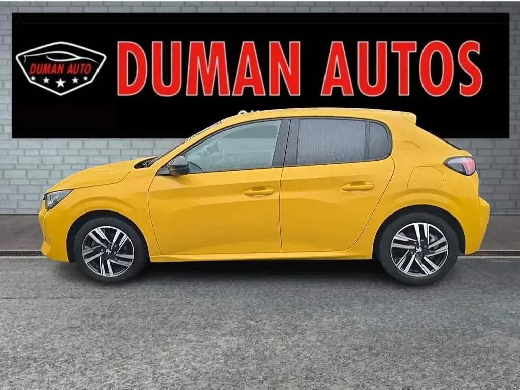Used Peugeot 208 Allure+ 100 HP (73 kW) 2023 Yellow Hatchback