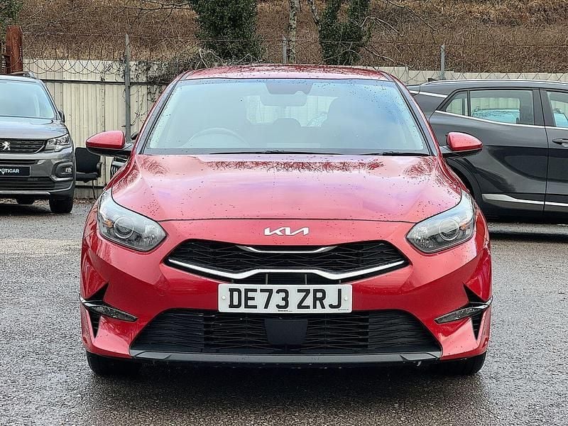 Used Kia Ceed 158 HP (116 kW) 2023 Red Hatchback