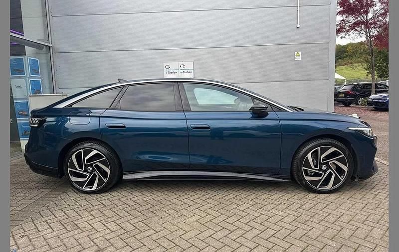 Used VW ID.7 Pro 206 kW (281 HP) 2025 Blue Hatchback