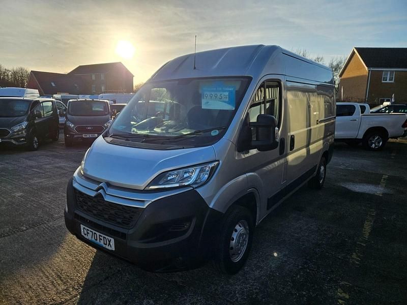 Used Citroën Relay 140 HP (102 kW) 2021 Silver Van