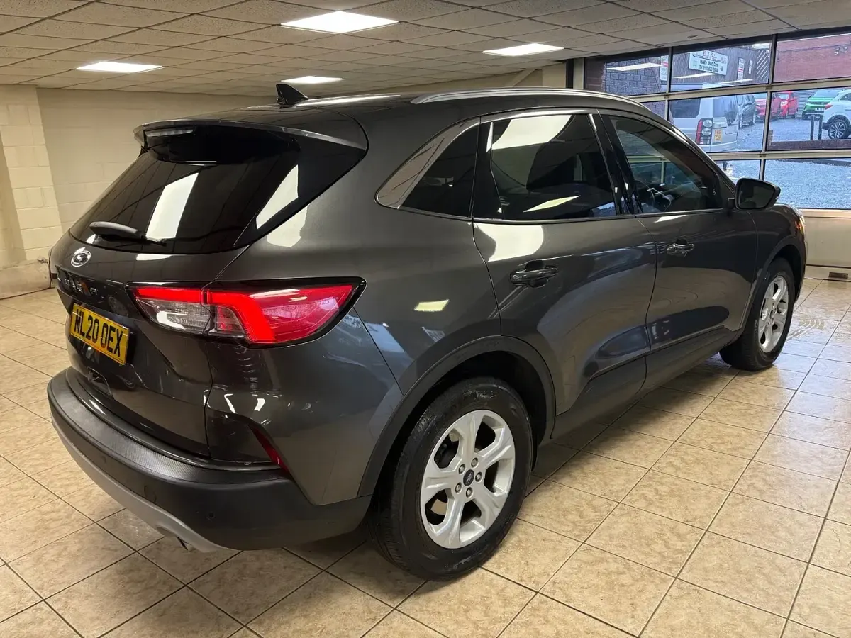 Used Ford Kuga Zetec 120 HP (88 kW) 2020 Grey SUV