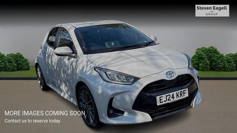 Used Toyota Yaris Hybrid 2024 White Hatchback