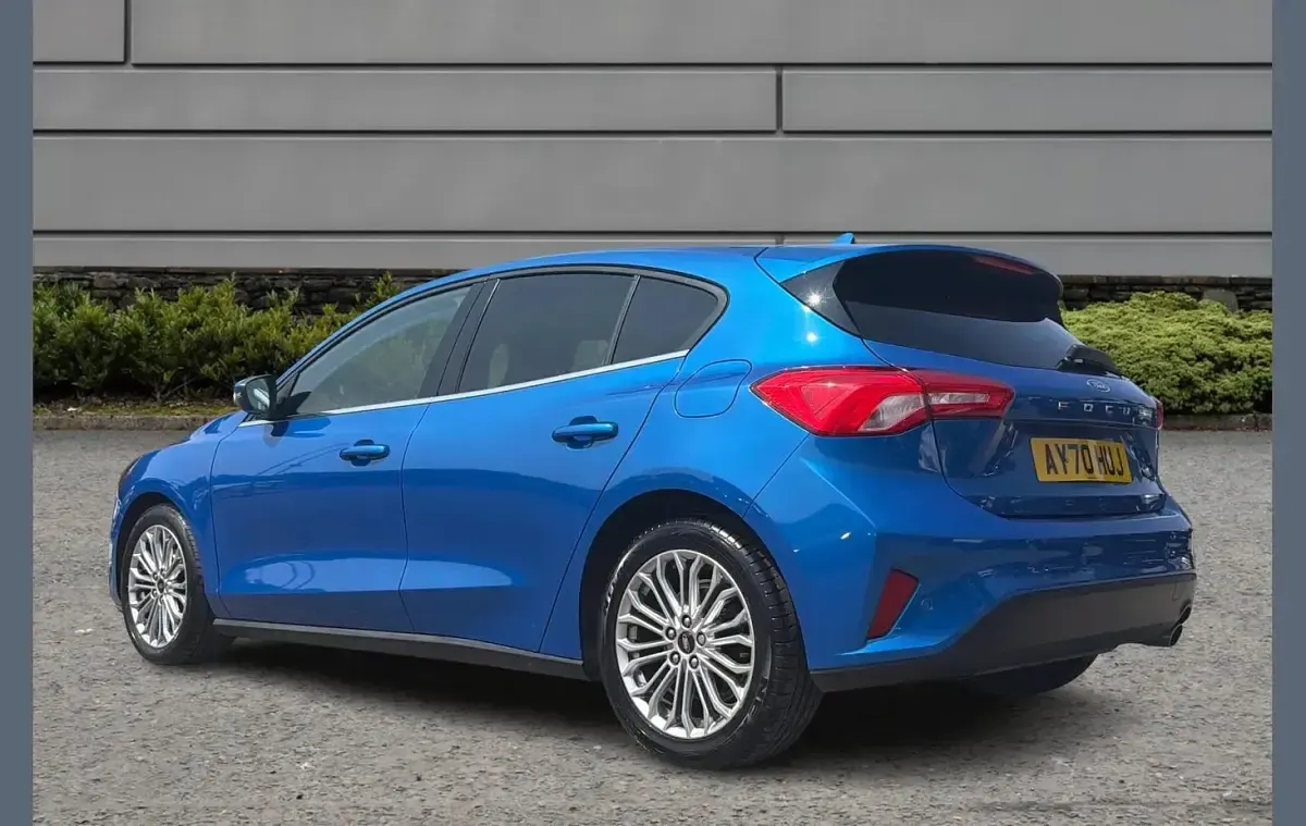 Used Ford Focus Titanium X 123 HP (90 kW) 2020 Blue Hatchback