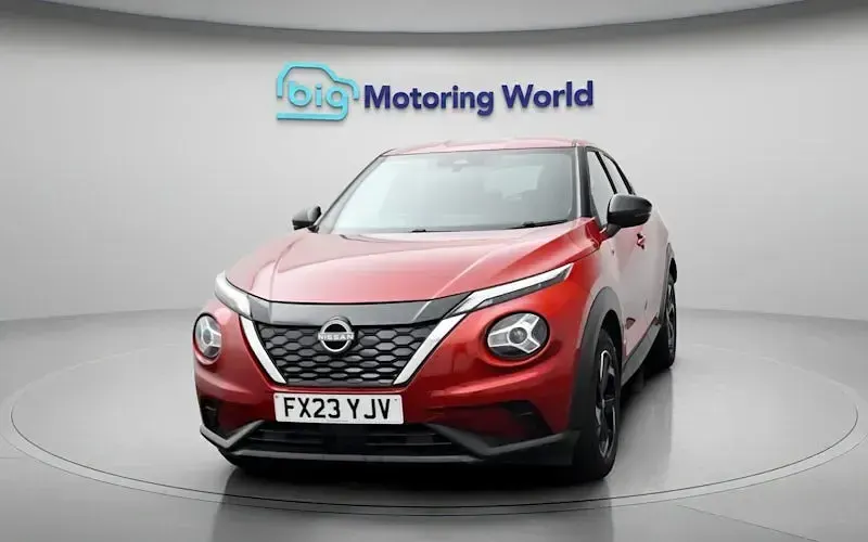 Used Nissan Juke N-Connecta 143 HP (105 kW) 2023 Red SUV