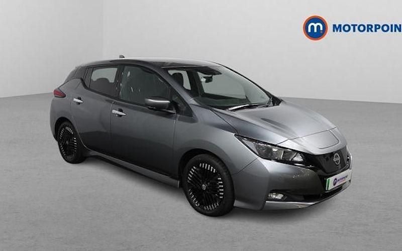 Used 2025 Nissan Leaf N-Connecta Hatchback | £9,999 (Good price) - Image 1/4