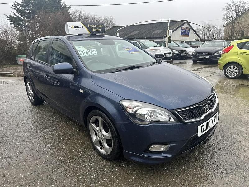 Used Kia Ceed 113 HP (83 kW) 2010 Blue Hatchback