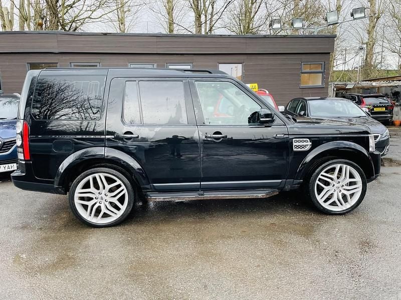Used Land Rover Discovery 4 HSE Luxury 256 HP (188 kW) 2015 Black SUV