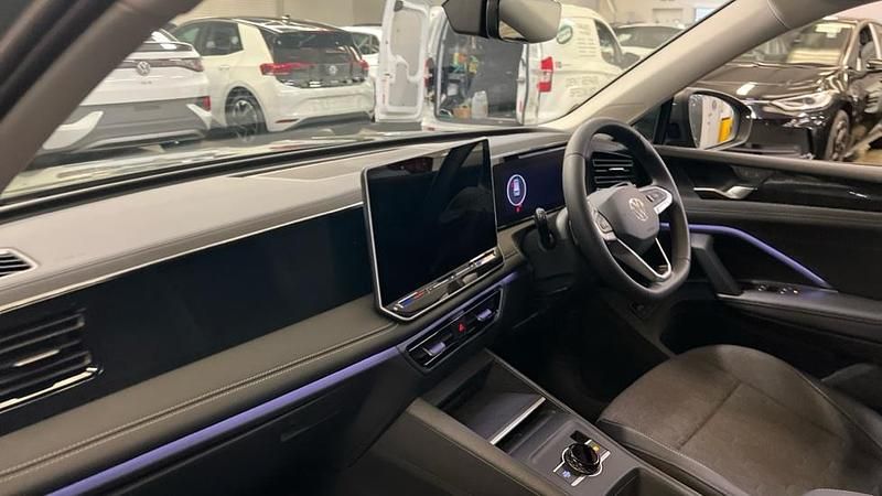 Used VW Tiguan Match 204 HP (150 kW) 2025 Cipressinogreen metallic SUV