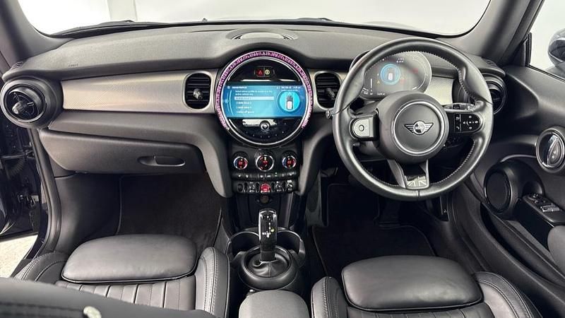 Used Mini Cooper Exclusive 134 HP (98 kW) 2023 Black Hatchback