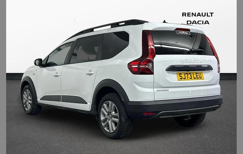 Used Dacia Jogger Expression 110 HP (80 kW) 2023 White MPV