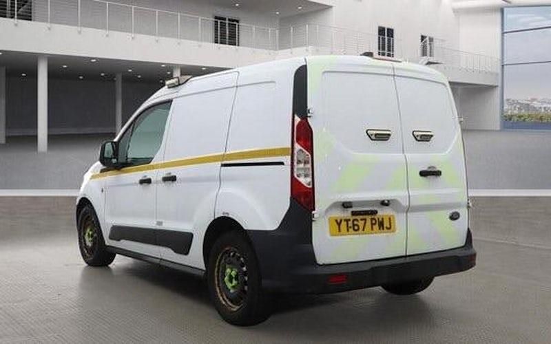 Gebraucht Ford Transit Connect 101 PS (74 kW) 2017 Weiß Van / Kleinbus
