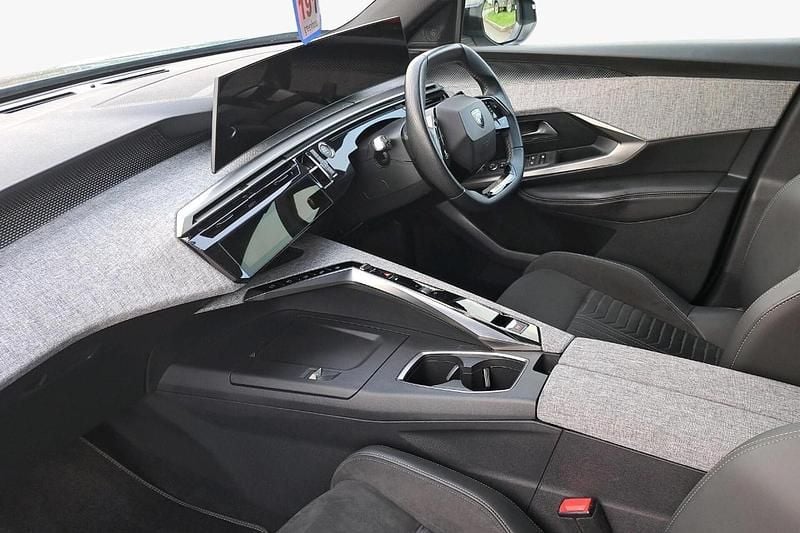 Blue Used 2024 Peugeot 3008 GT SUV | £27,429 - Image 1/4