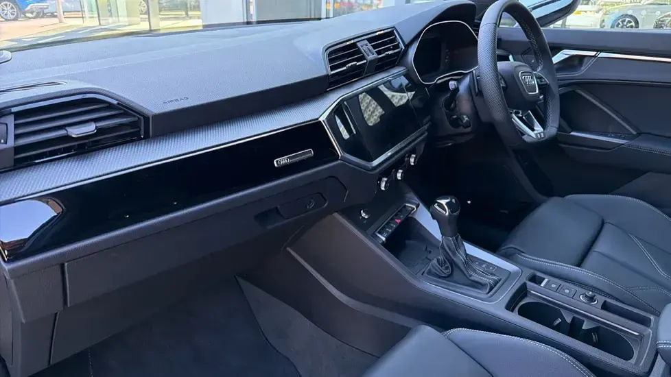 New Audi Q3 Black Edition 150 HP (110 kW) 2025 Grey SUV