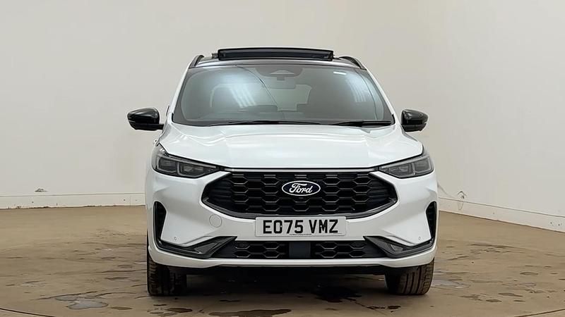 Used Ford Kuga ST-Line X 243 HP (178 kW) 2025 White SUV