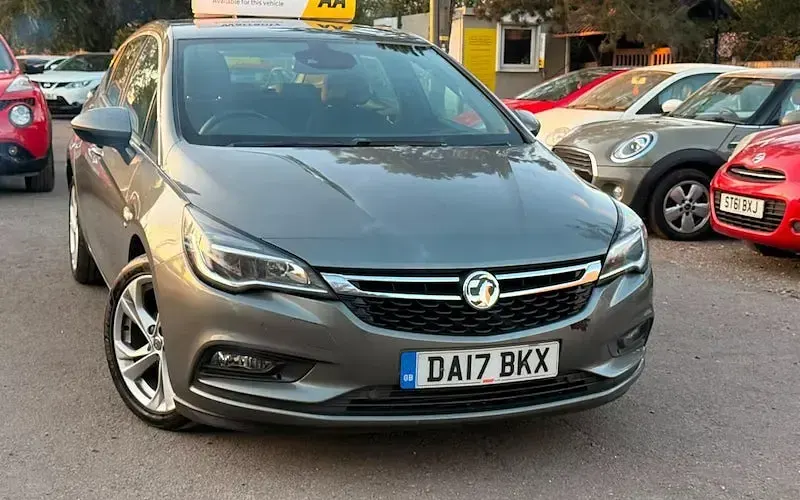 Used Vauxhall Astra SRi 150 HP (110 kW) 2019 Hatchback