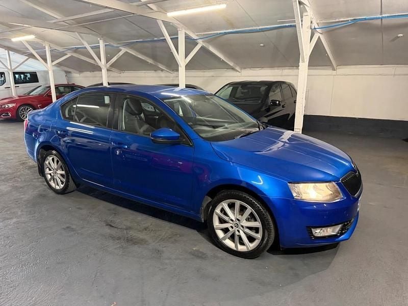 Begagnad Skoda Octavia Elegance 2013 Blå Halvkombi