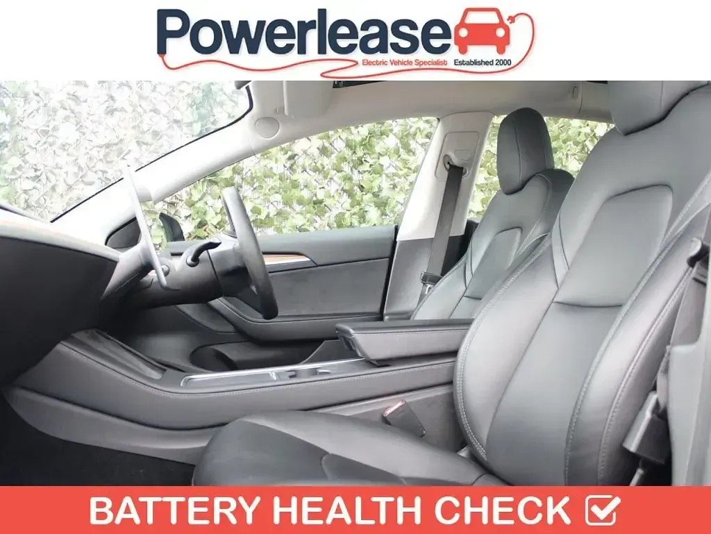 Usado Tesla Model 3 Standard Range Plus 177 kW (241 CV) 2022 Negro Berlina
